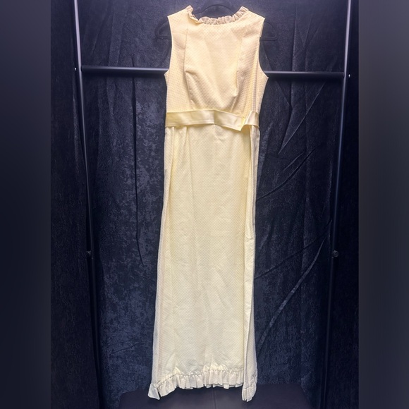 Vintage Dresses & Skirts - Vintage Yellow Sleeveless Maxi Dress